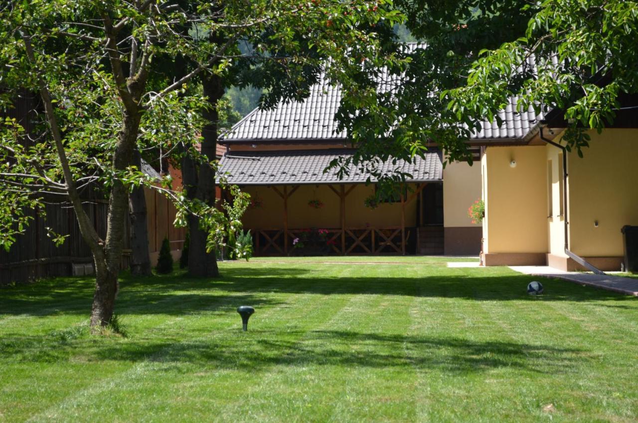Villa Casa Pricas Moieciu de Jos Esterno foto