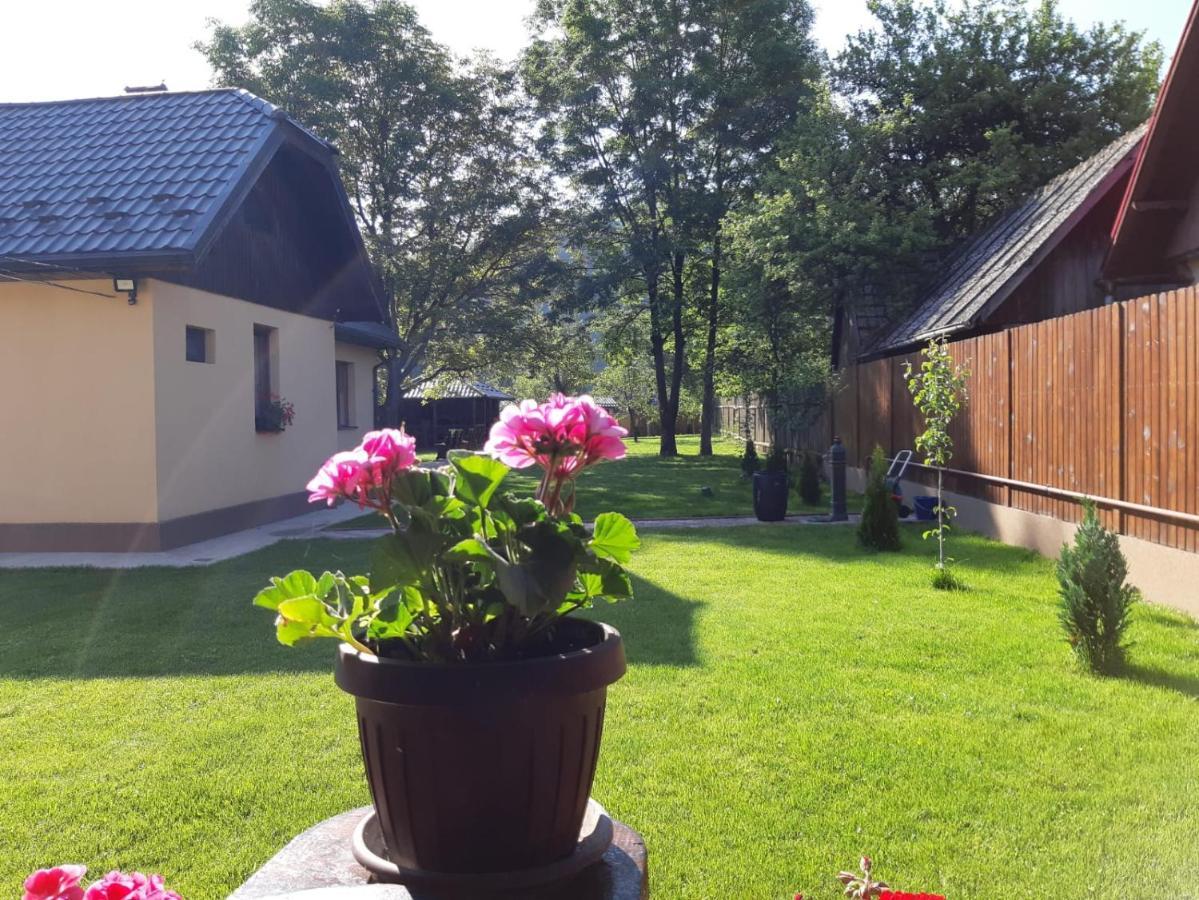 Villa Casa Pricas Moieciu de Jos Esterno foto