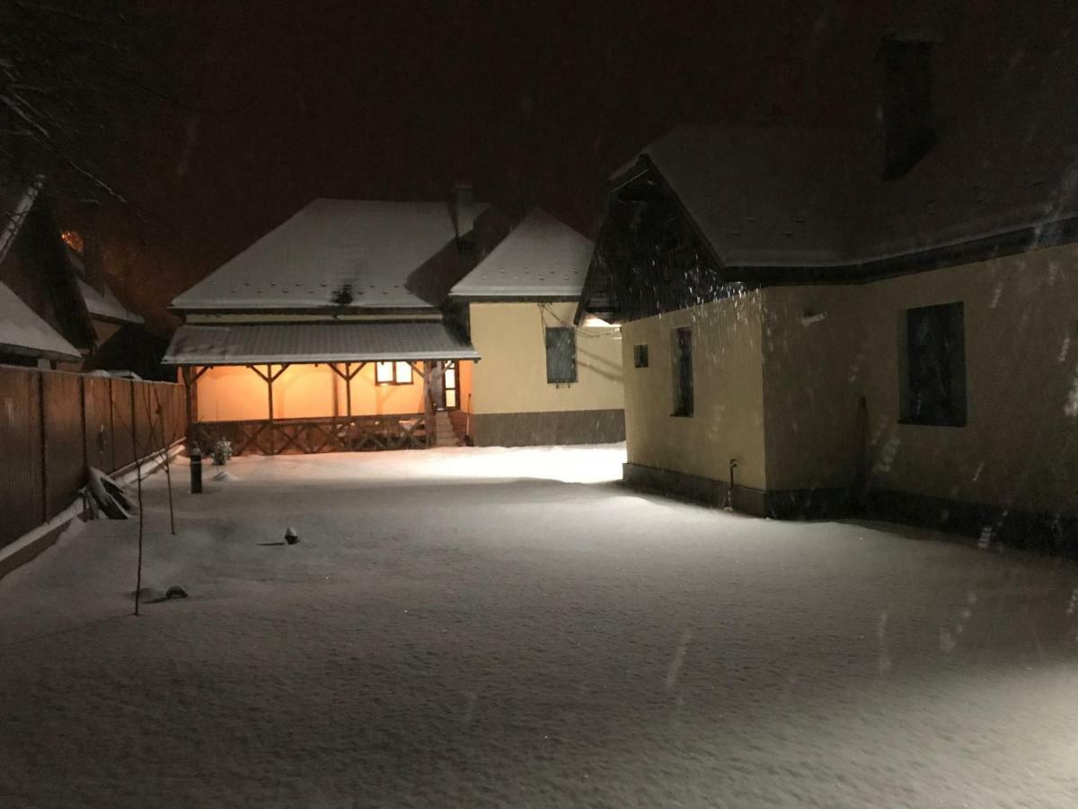 Villa Casa Pricas Moieciu de Jos Esterno foto
