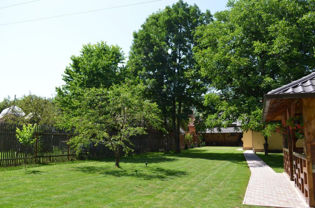 Villa Casa Pricas Moieciu de Jos Esterno foto