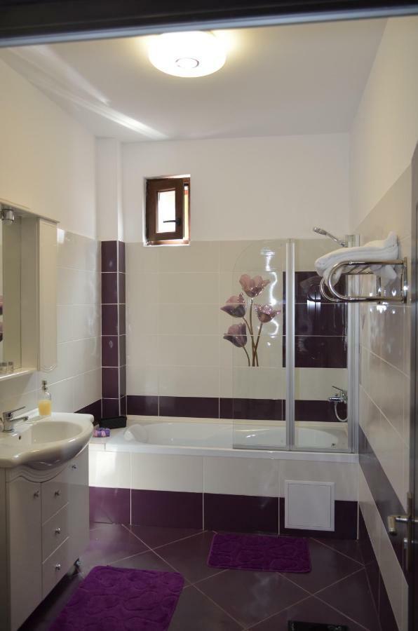 Villa Casa Pricas Moieciu de Jos Esterno foto